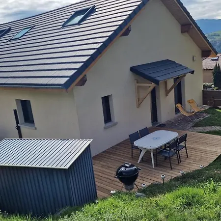 Rez De Jardin Appartamento Saint-Martin-dʼUriage